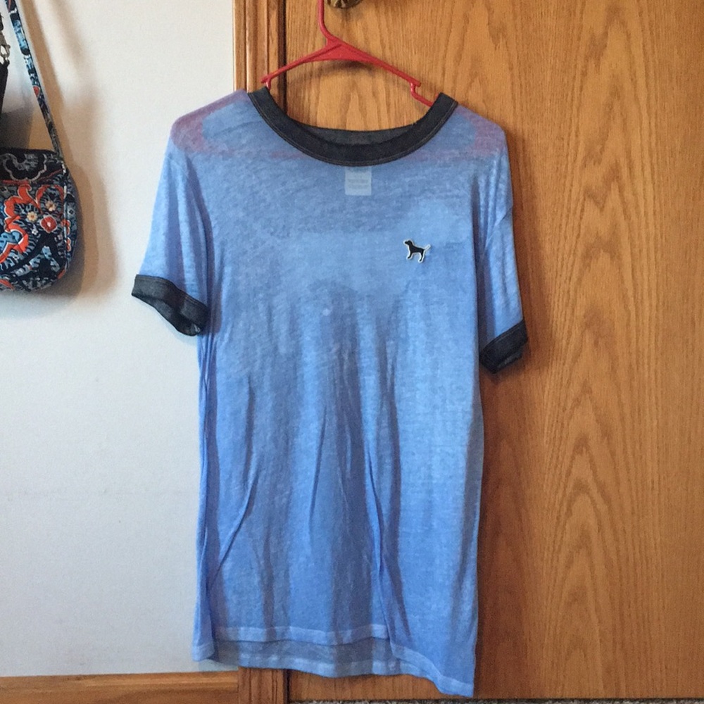 Victoria’s Secret Pink T-shirt!!